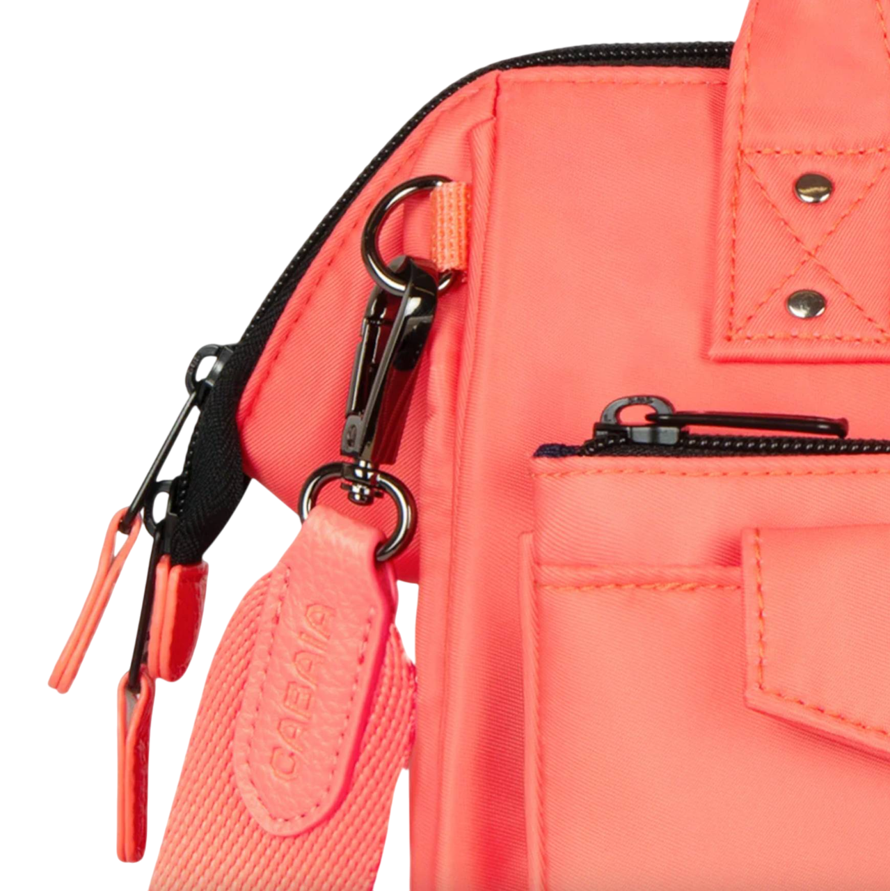 Crossbody détail